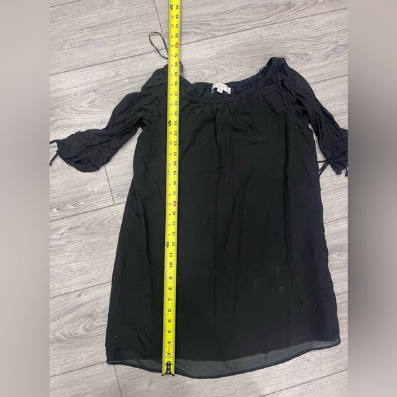 Black dress - Picture 7 of 8